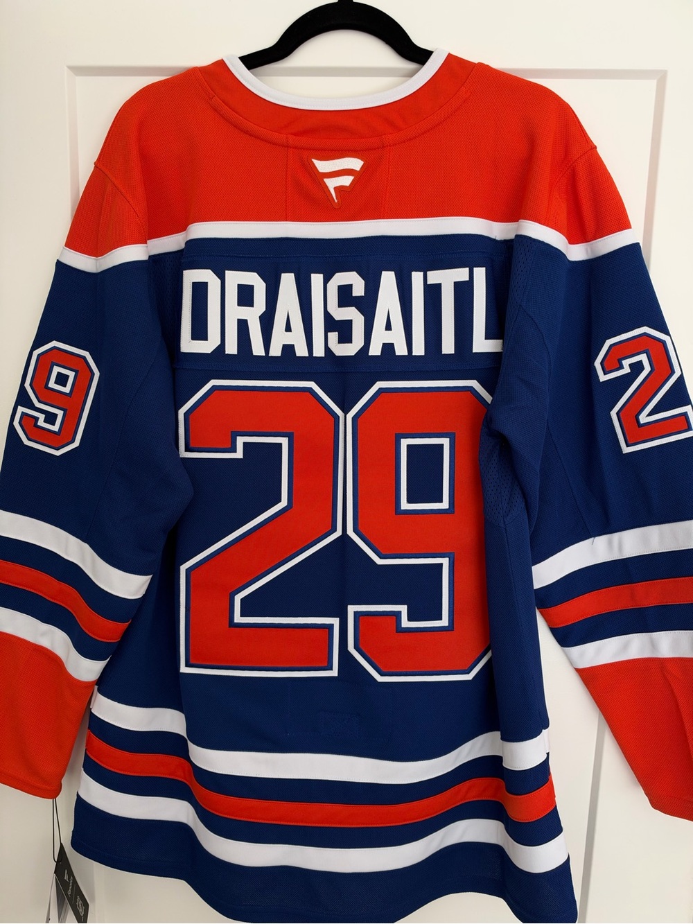 NEW Edmonton Oilers Leon Draisaitl #29 Jersey - Size 50 (Men’s Medium)